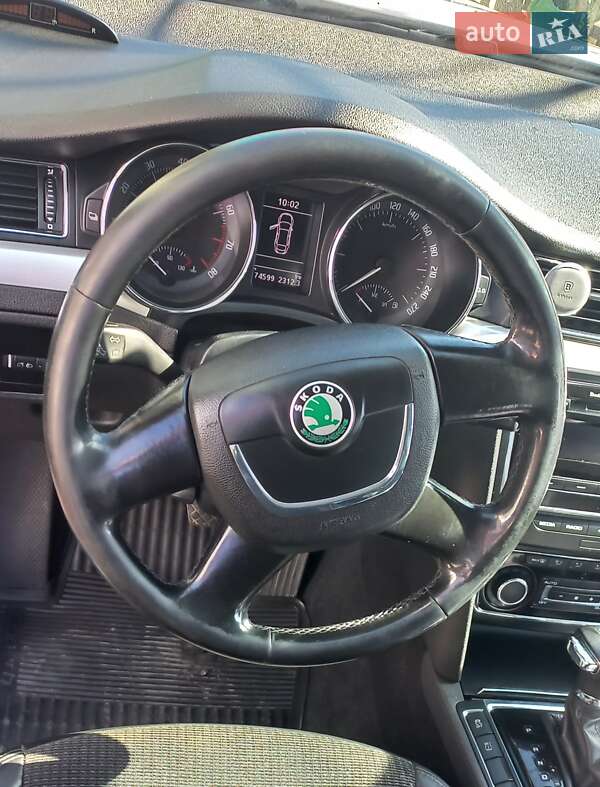 Лифтбек Skoda Superb 2010 в Одессе