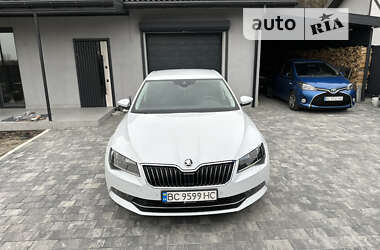 Ліфтбек Skoda Superb 2016 в Львові