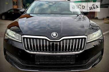 Универсал Skoda Superb 2021 в Киеве