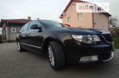 Ліфтбек Skoda Superb 2009 в Долині