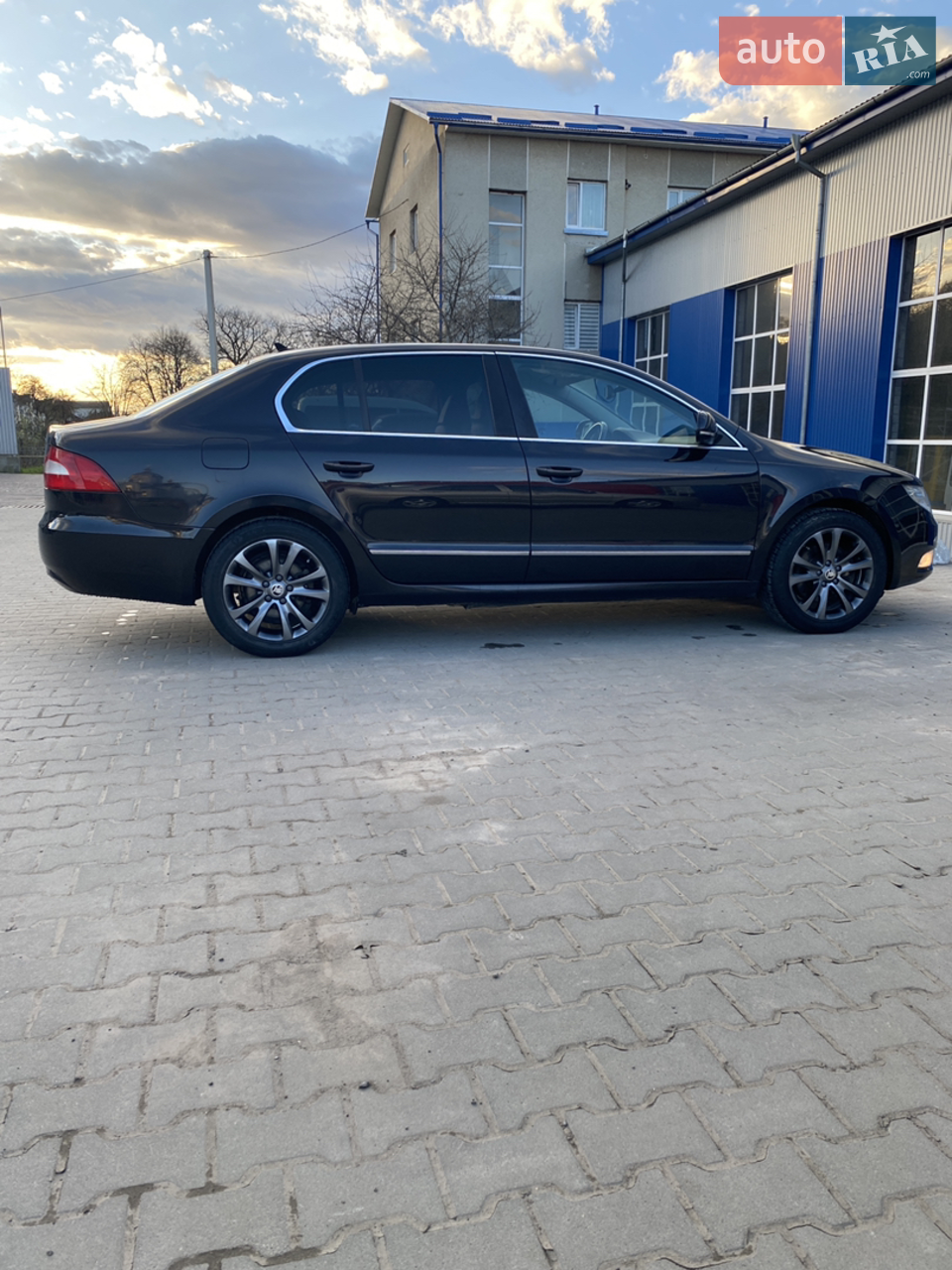 2011 Skoda Superb - мініатюра 16
