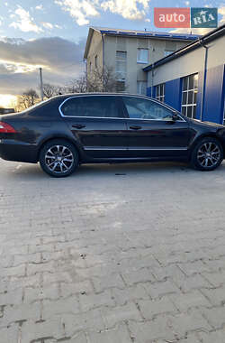 Skoda Superb 2012