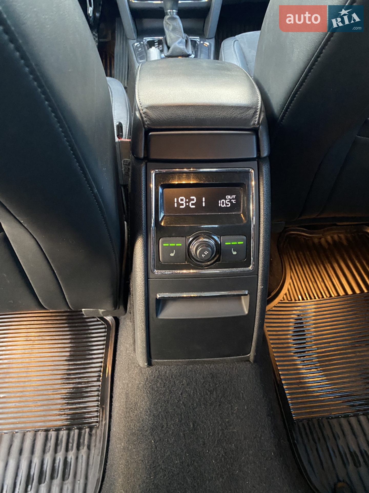 2012 Skoda Superb - мініатюра 21