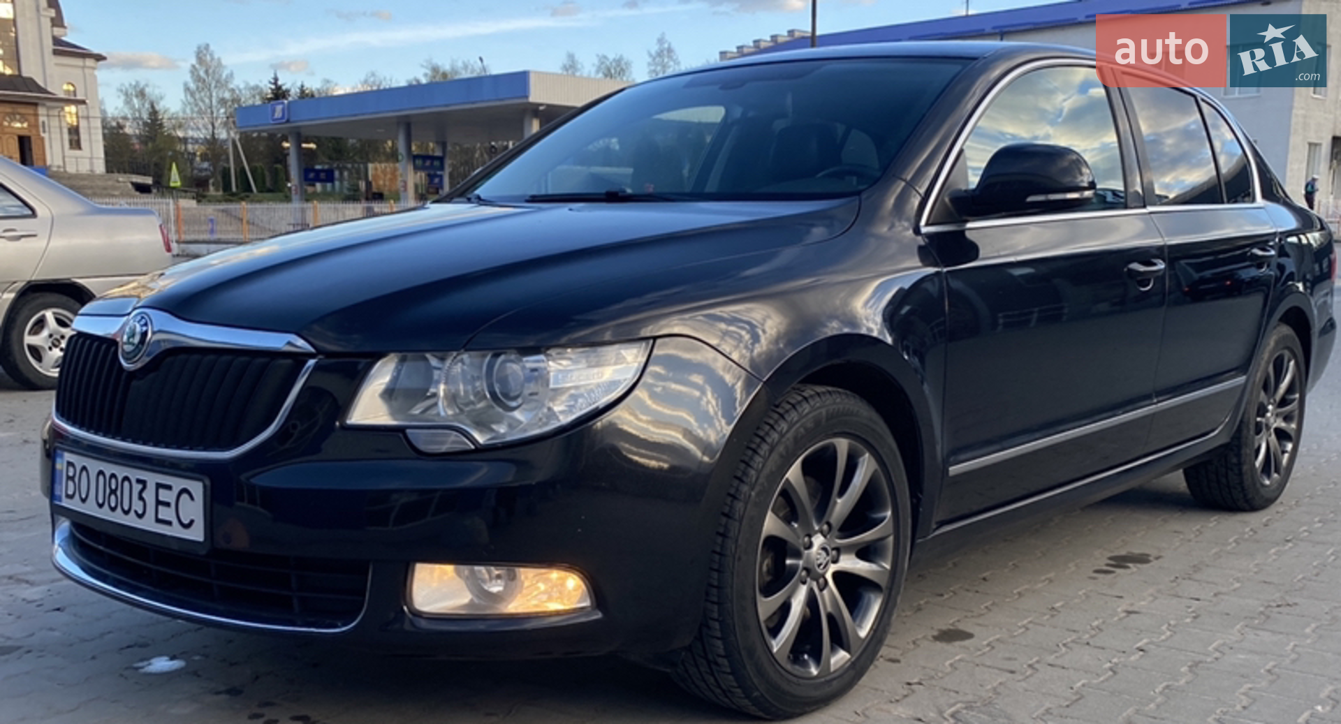 2012 Skoda Superb - мініатюра 2