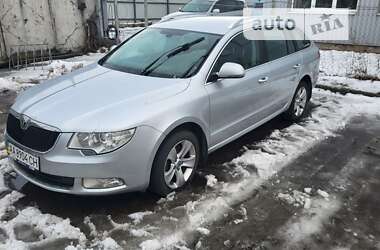 Skoda Superb 2011