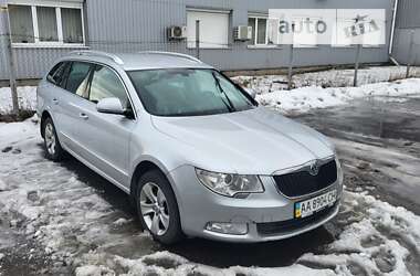 Універсал Skoda Superb 2011 в Києві