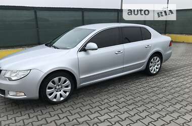 Лифтбек Skoda Superb 2011 в Кривом Озере