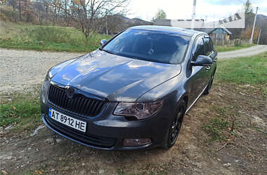 Лифтбек Skoda Superb 2009 в Яремче