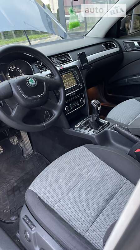 Лифтбек Skoda Superb 2009 в Иршаве