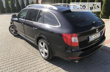 Универсал Skoda Superb 2010 в Львове