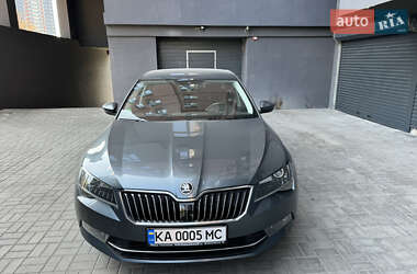 Лифтбек Skoda Superb 2018 в Киеве