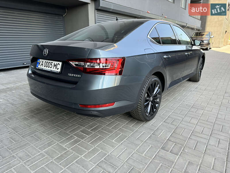 Лифтбек Skoda Superb 2018 в Киеве