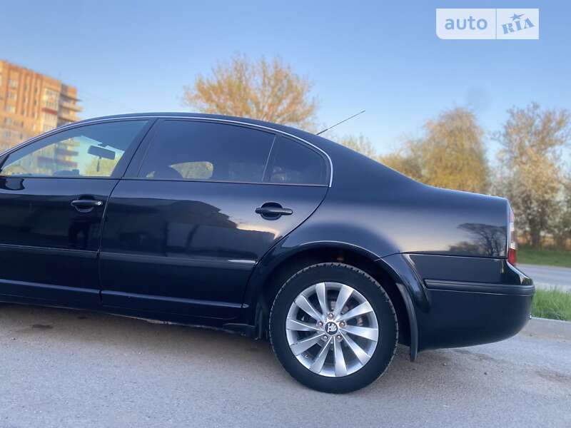 Лифтбек Skoda Superb 2006 в Каменец-Подольском