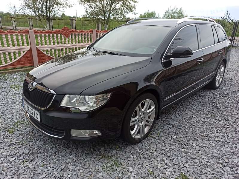 Універсал Skoda Superb 2012 в Львові