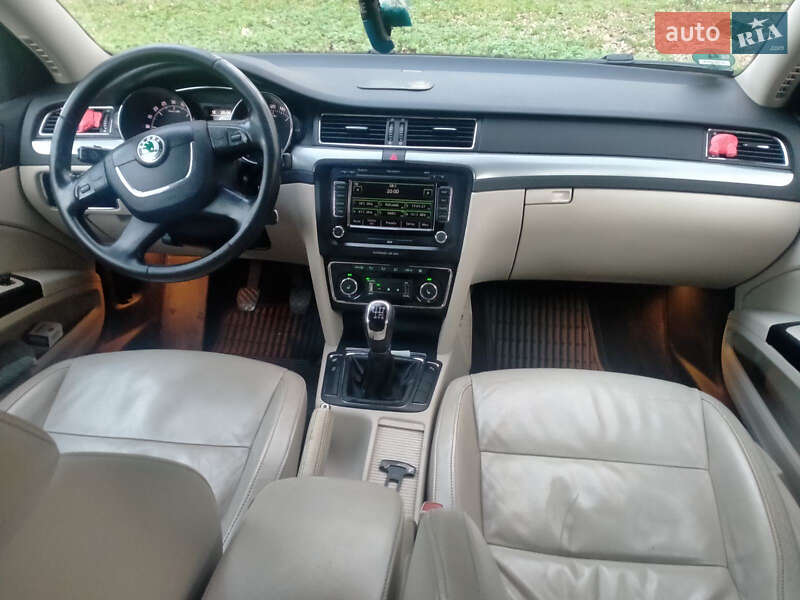 Лифтбек Skoda Superb 2008 в Горохове
