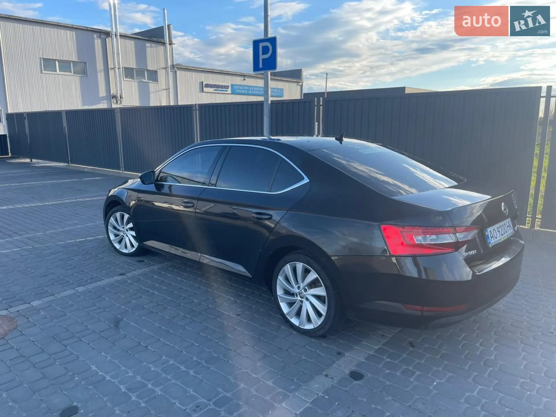 2017 Skoda Superb - мініатюра 2