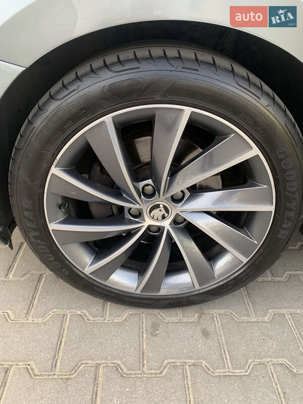 Универсал Skoda Superb 2016 в Киеве