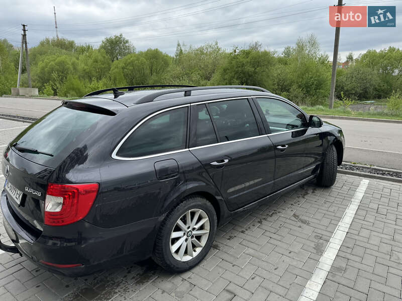 Универсал Skoda Superb 2013 в Ковеле