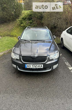 Универсал Skoda Superb 2010 в Воловце