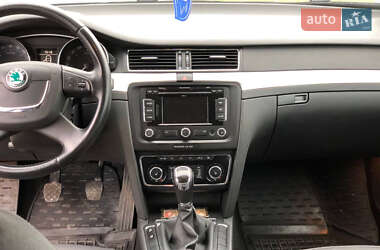 Универсал Skoda Superb 2012 в Калиновке