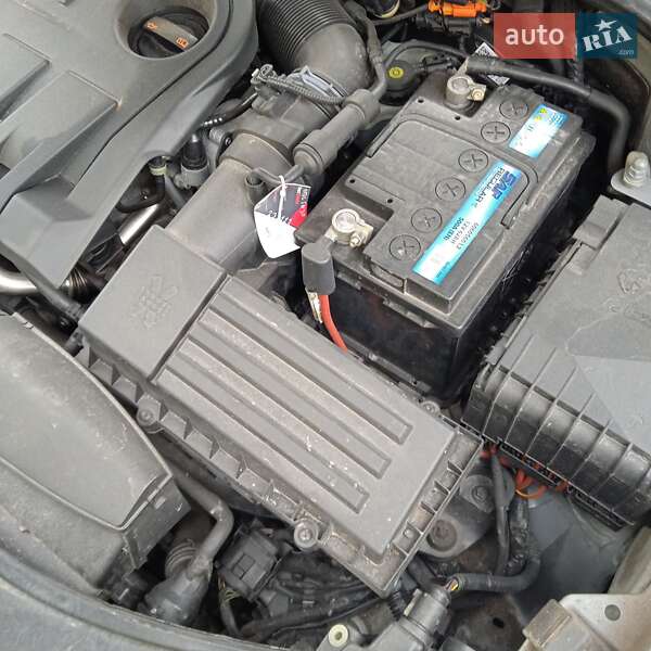 Универсал Skoda Superb 2012 в Бориславе