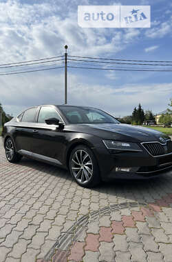 Лифтбек Skoda Superb 2016 в Львове