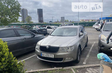 Лифтбек Skoda Superb 2012 в Киеве