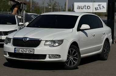 Skoda Superb 2011