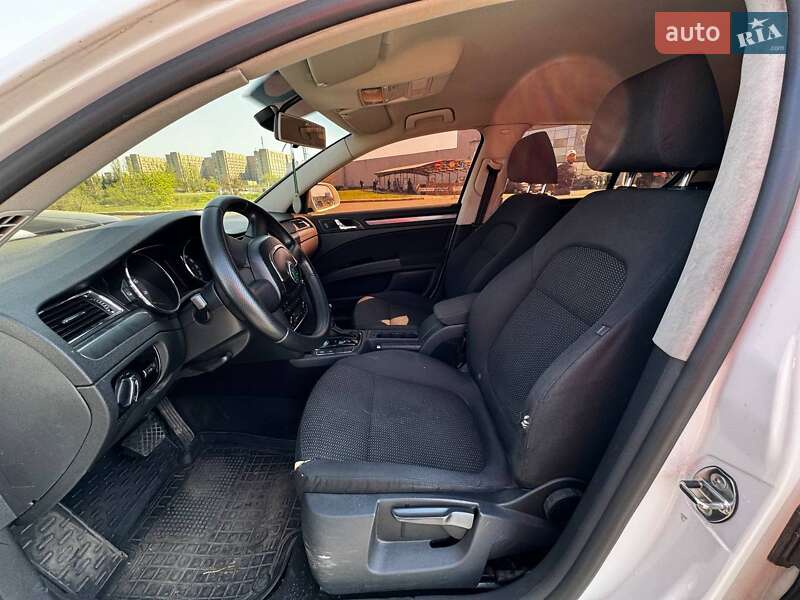 Лифтбек Skoda Superb 2011 в Кривом Роге