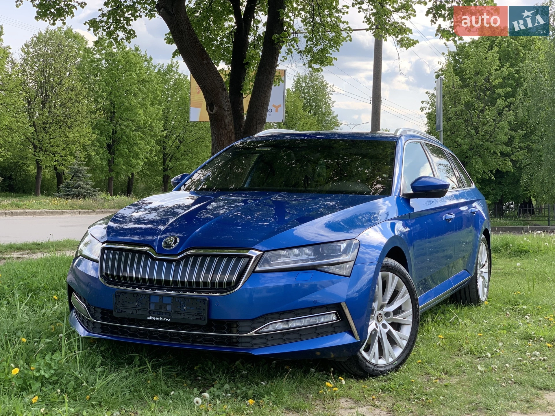2020 Skoda Superb - фото 1