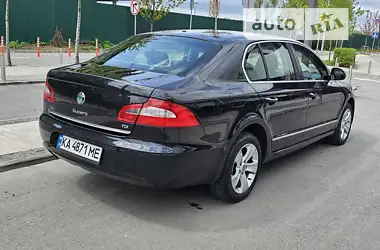 Skoda Superb 2011