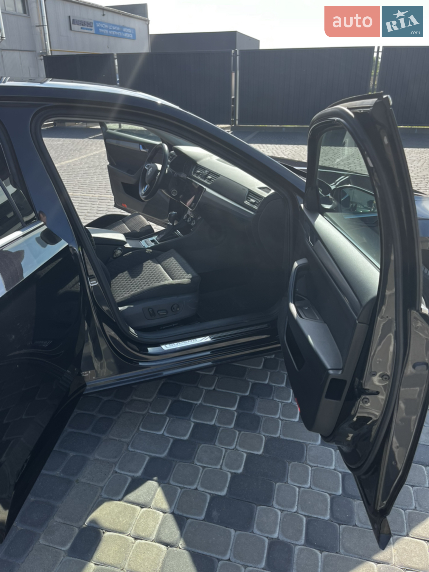 2019 Skoda Superb - мініатюра 23