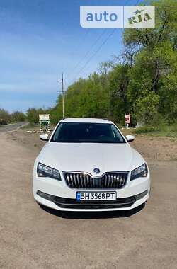 Универсал Skoda Superb 2016 в Вознесенске