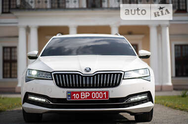 Универсал Skoda Superb 2020 в Кременце