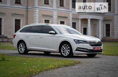 Универсал Skoda Superb 2020 в Кременце