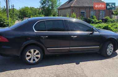 Лифтбек Skoda Superb 2011 в 