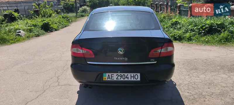 Skoda Superb 2011