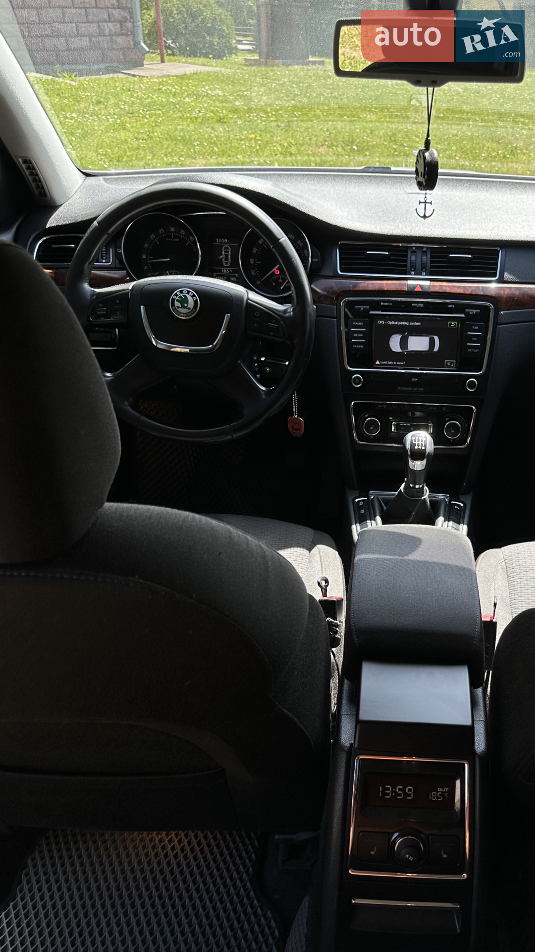 2010 Skoda Superb - мініатюра 10
