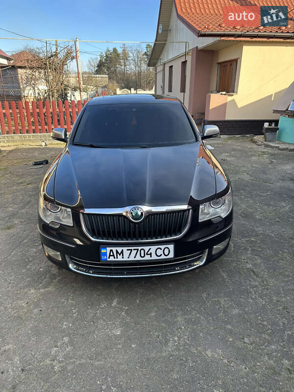 Универсал Skoda Superb 2010 в Житомире