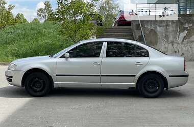 Ліфтбек Skoda Superb 2005 в Львові