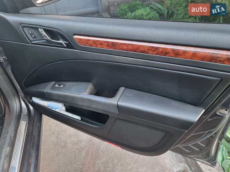 Лифтбек Skoda Superb 2009 в Запорожье