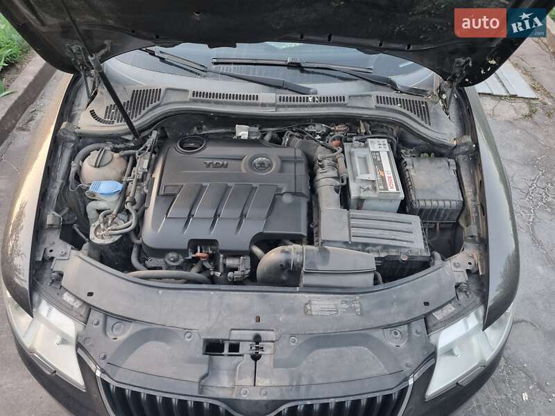 Лифтбек Skoda Superb 2009 в Запорожье