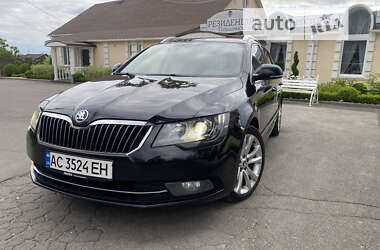 Универсал Skoda Superb 2014 в Киеве