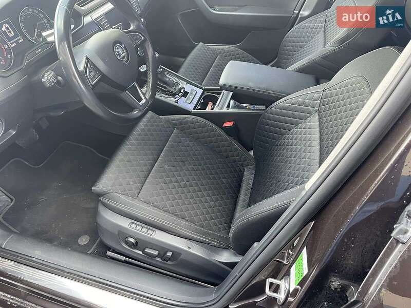 Лифтбек Skoda Superb 2017 в Киеве
