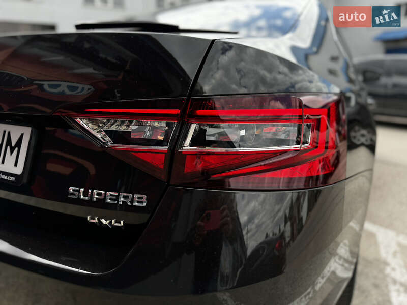 Лифтбек Skoda Superb 2016 в Звягеле