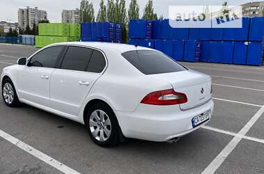 Лифтбек Skoda Superb 2009 в Черкассах