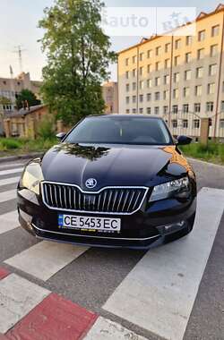 Лифтбек Skoda Superb 2017 в Черновцах