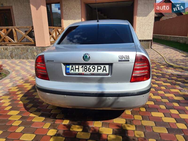 Лифтбек Skoda Superb 2004 в Виннице