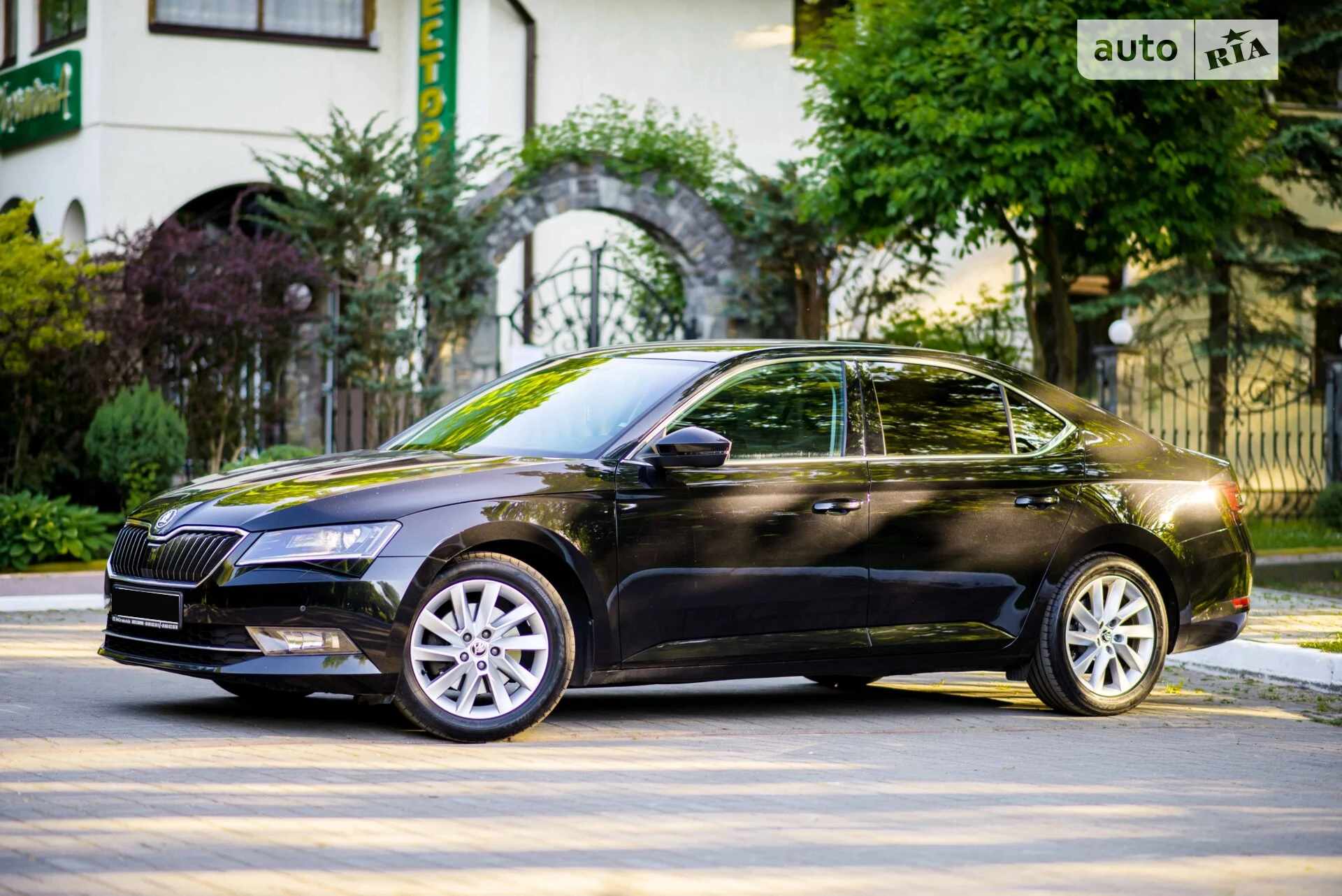 2019 Skoda Superb - мініатюра 6