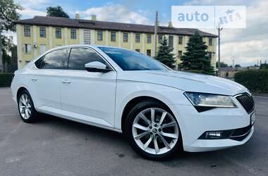 Лифтбек Skoda Superb 2017 в Днепре